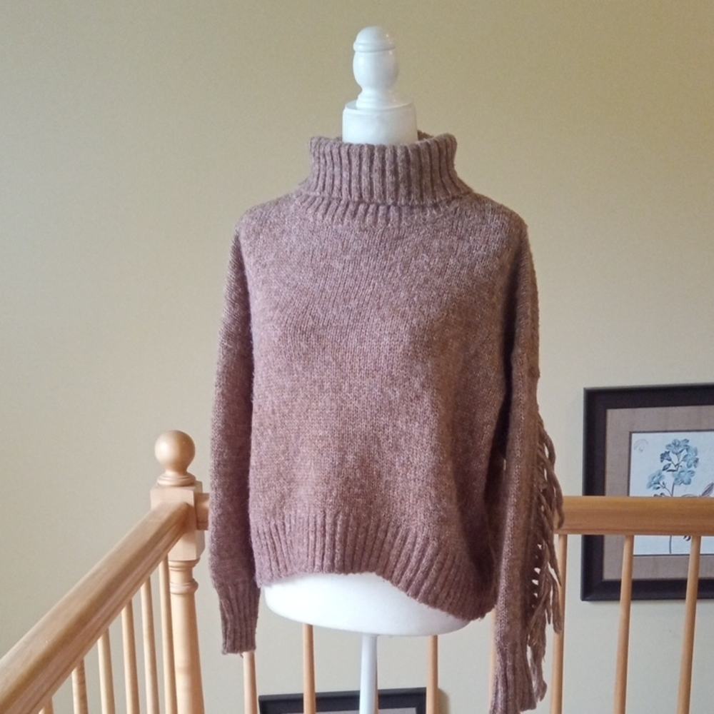 TCEC Feather Knit Warm Brown Turtlececk Sweater With Fringe Accents